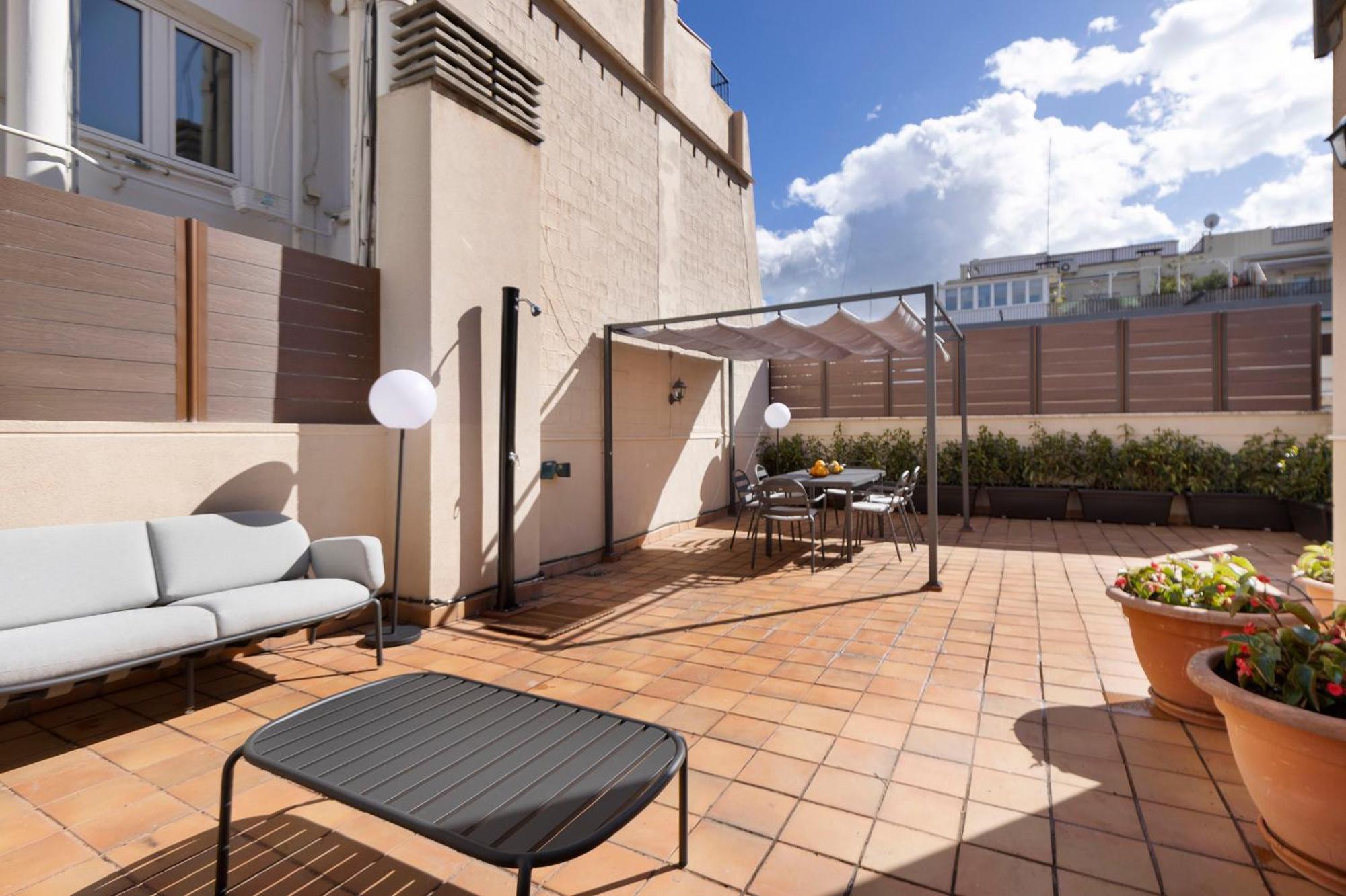 Enjoy Apartments Calle Paris Super Stylish Barcellona Esterno foto
